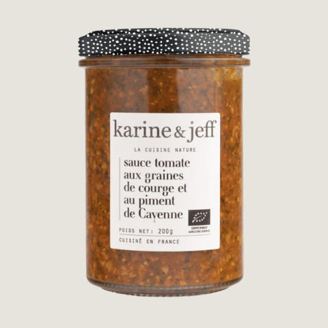 Salsa di pomodoro con semi di zucca e pepe di Cayenna